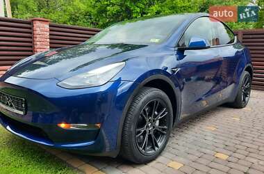 Внедорожник / Кроссовер Tesla Model Y 2023 в 