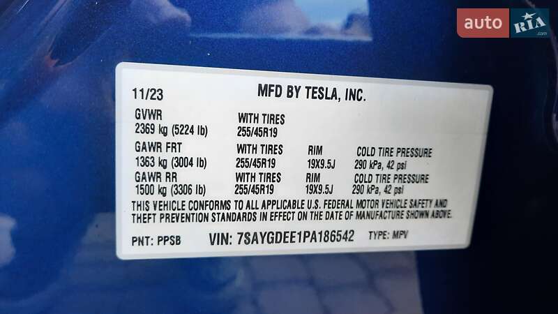 Внедорожник / Кроссовер Tesla Model Y 2023 в Ивано-Франковске