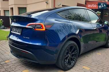 Внедорожник / Кроссовер Tesla Model Y 2023 в 
