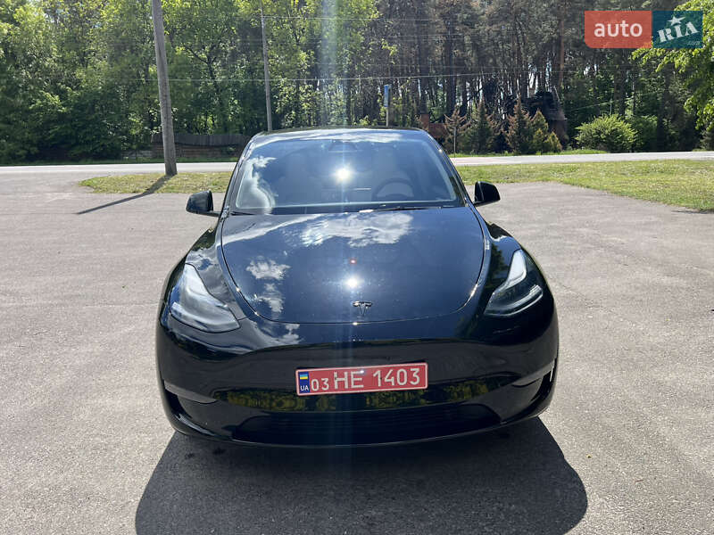 Внедорожник / Кроссовер Tesla Model Y 2024 в Цумани