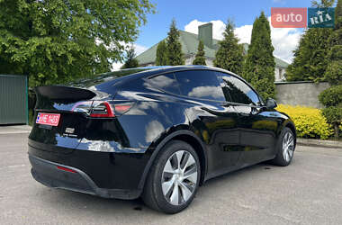 Внедорожник / Кроссовер Tesla Model Y 2024 в 