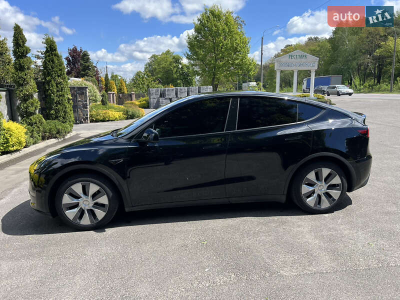 Внедорожник / Кроссовер Tesla Model Y 2024 в Цумани