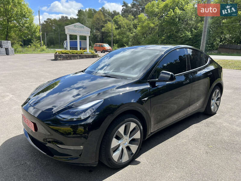 Внедорожник / Кроссовер Tesla Model Y 2024 в Цумани