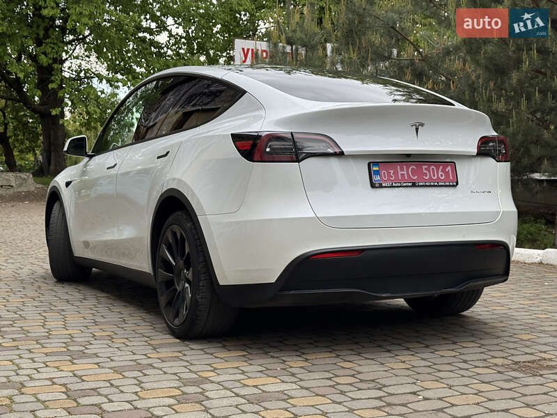 Внедорожник / Кроссовер Tesla Model Y 2021 в Луцке