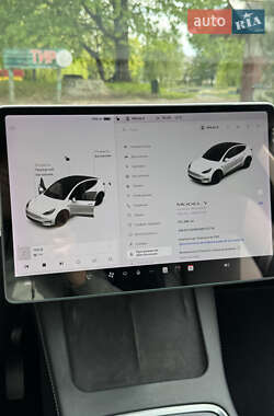 Внедорожник / Кроссовер Tesla Model Y 2021 в 