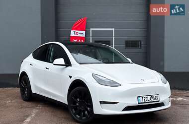 Внедорожник / Кроссовер Tesla Model Y 2024 в 