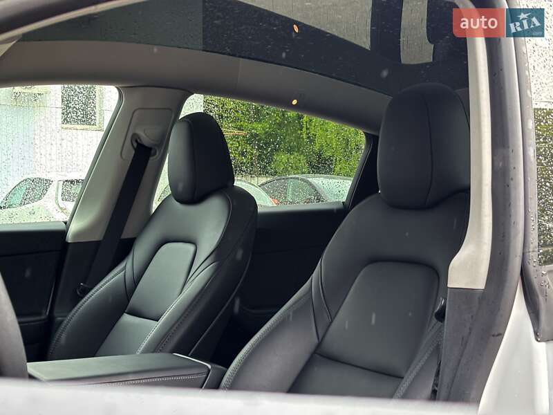 Внедорожник / Кроссовер Tesla Model Y 2024 в Киеве фото 14 Внедорожник / Кроссовер Tesla Model Y 2024 в Киеве