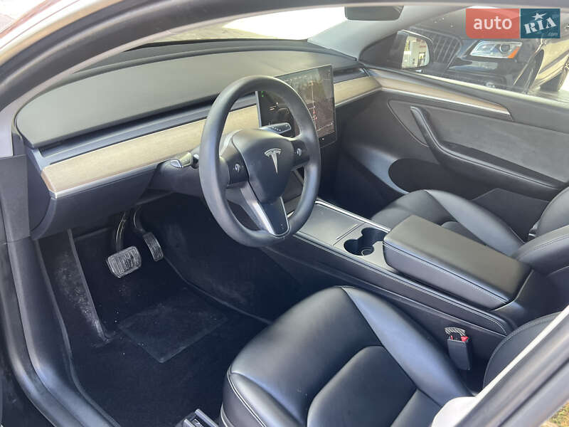 Внедорожник / Кроссовер Tesla Model Y 2023 в Днепре