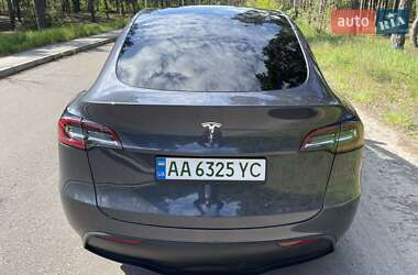 Позашляховик / Кросовер Tesla Model Y 2023 в 