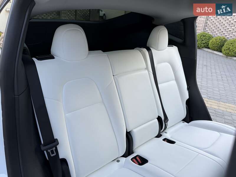 Внедорожник / Кроссовер Tesla Model Y 2021 в Виннице