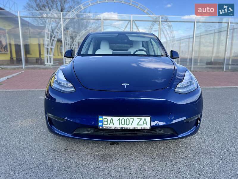 Позашляховик / Кросовер Tesla Model Y 2021 в Умані