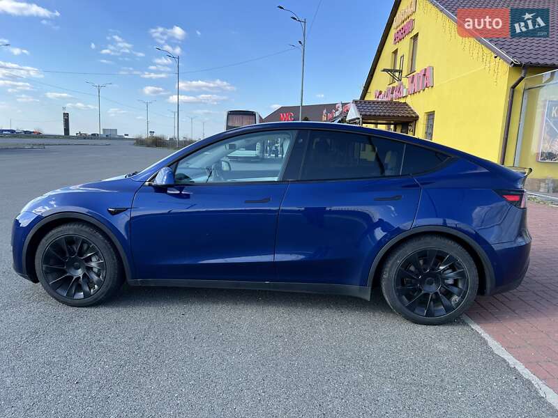 Позашляховик / Кросовер Tesla Model Y 2021 в Умані