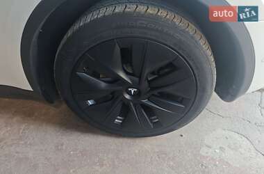 Внедорожник / Кроссовер Tesla Model Y 2022 в 