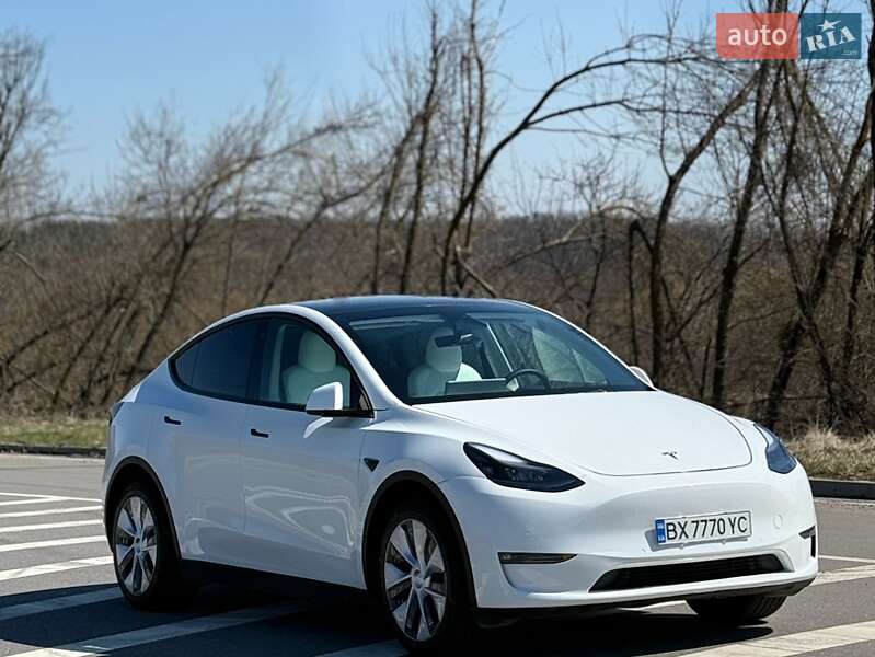 Tesla Model Y 2022