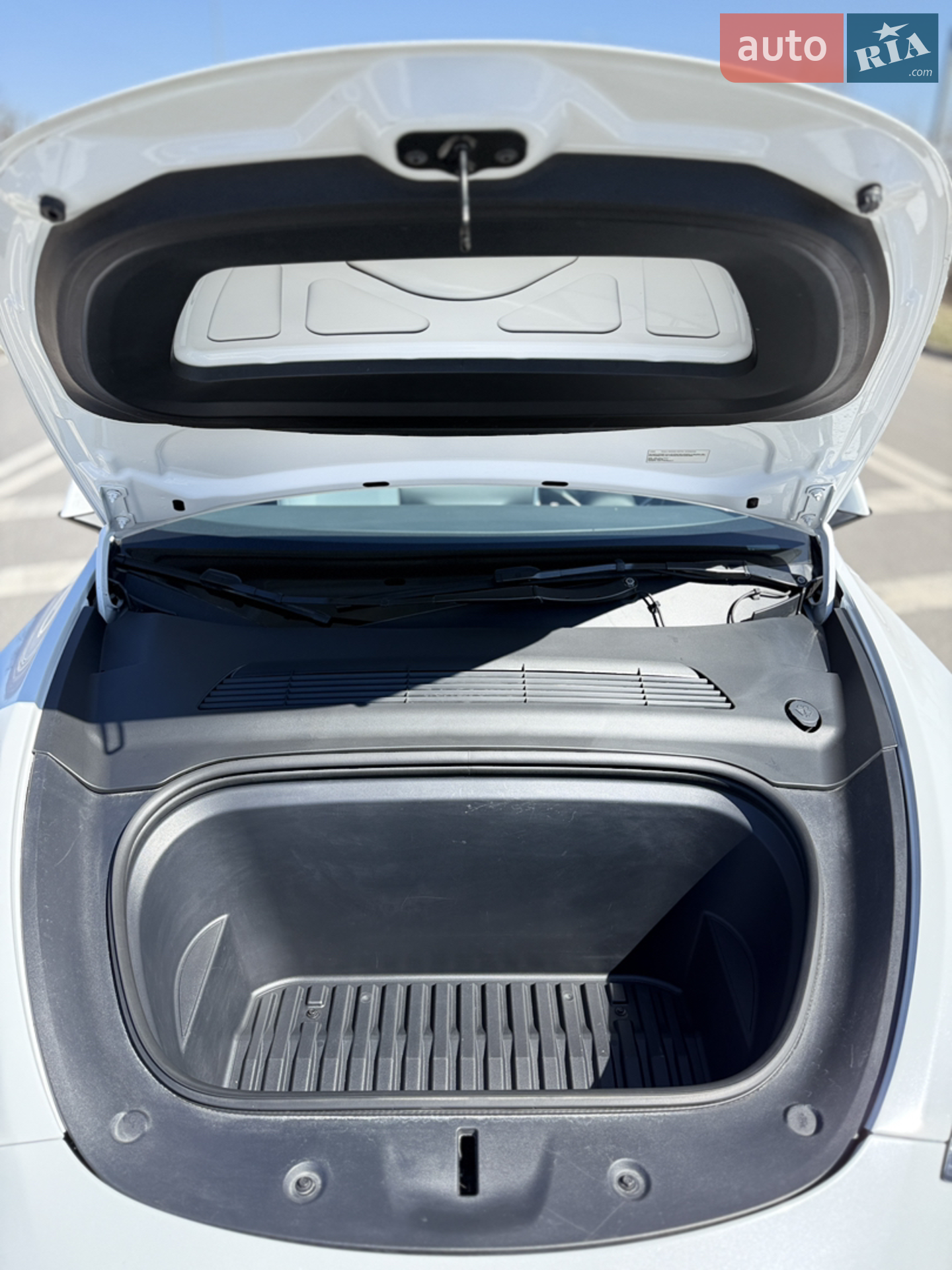 2022 Tesla Model Y - мініатюра 18