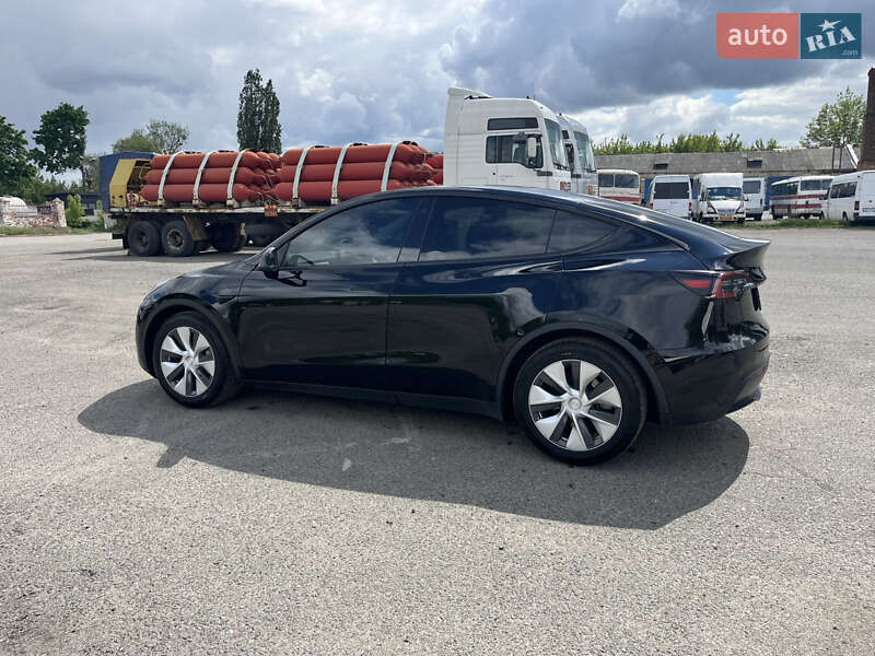 Внедорожник / Кроссовер Tesla Model Y 2023 в Радомышле