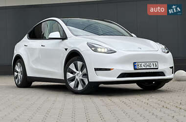 Позашляховик / Кросовер Tesla Model Y 2024 в Києві