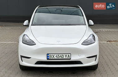 Внедорожник / Кроссовер Tesla Model Y 2024 в 