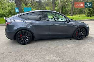 Внедорожник / Кроссовер Tesla Model Y 2022 в 