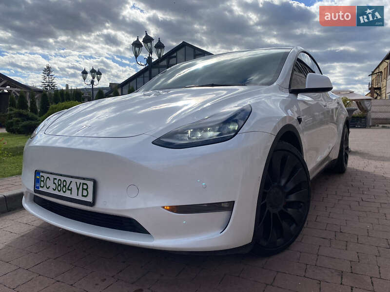 Внедорожник / Кроссовер Tesla Model Y 2021 в Стрые