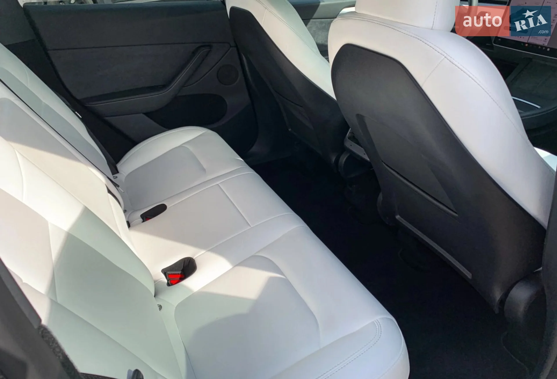 2023 Tesla Model Y - мініатюра 9