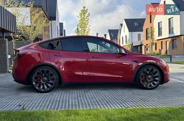 Внедорожник / Кроссовер Tesla Model Y 2021 в 
