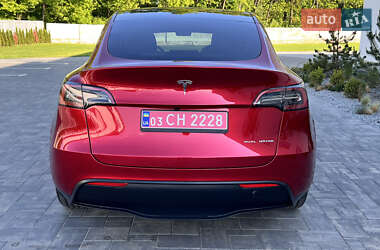 Внедорожник / Кроссовер Tesla Model Y 2024 в 