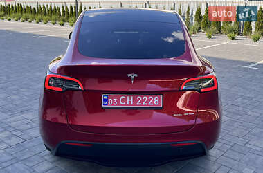 Внедорожник / Кроссовер Tesla Model Y 2024 в 