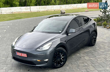 Позашляховик / Кросовер Tesla Model Y 2021 в 