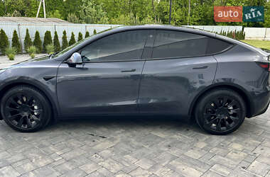 Позашляховик / Кросовер Tesla Model Y 2021 в 