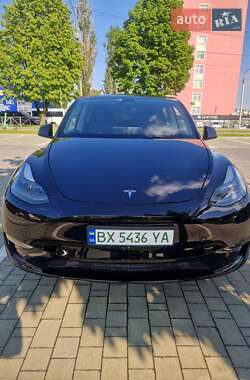 Внедорожник / Кроссовер Tesla Model Y 2023 в 