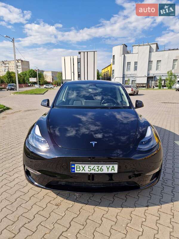 Позашляховик / Кросовер Tesla Model Y 2023 в Хмельницькому