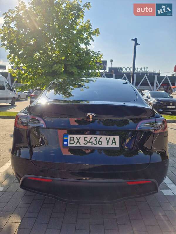 Позашляховик / Кросовер Tesla Model Y 2023 в Хмельницькому