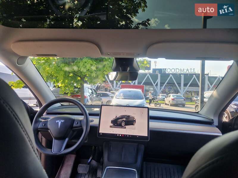Позашляховик / Кросовер Tesla Model Y 2023 в Хмельницькому