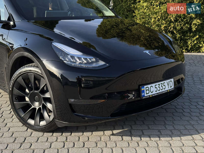 Внедорожник / Кроссовер Tesla Model Y 2023 в Львове
