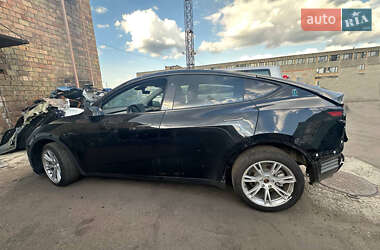 Внедорожник / Кроссовер Tesla Model Y 2023 в 