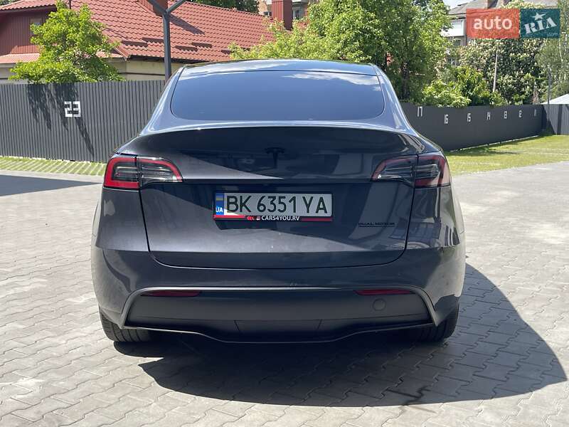 Позашляховик / Кросовер Tesla Model Y 2022 в Рівному