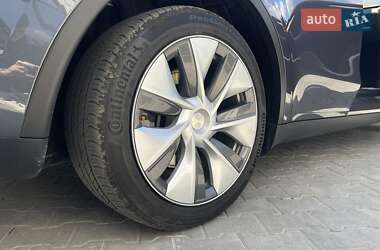 Внедорожник / Кроссовер Tesla Model Y 2022 в 