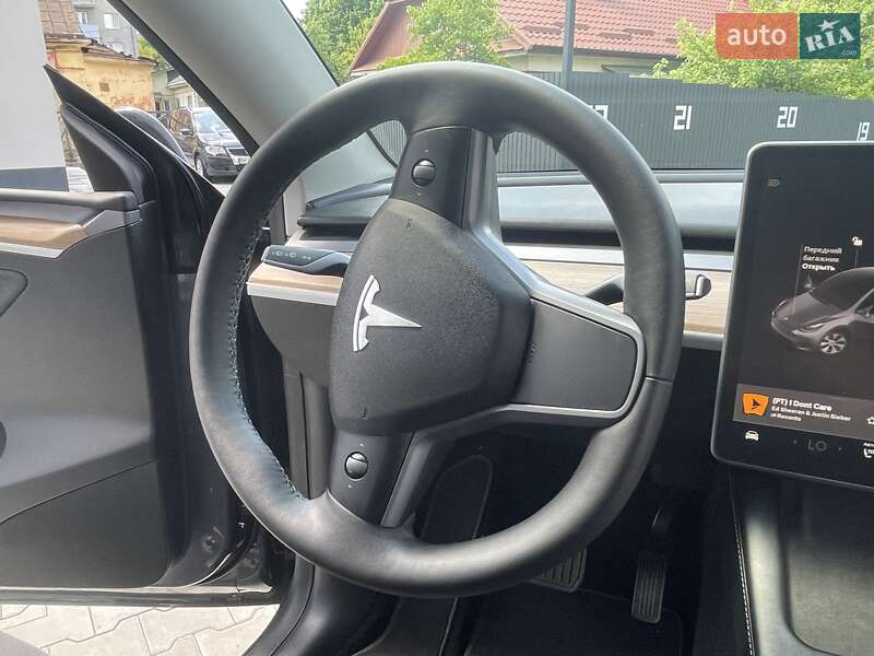 Позашляховик / Кросовер Tesla Model Y 2022 в Рівному