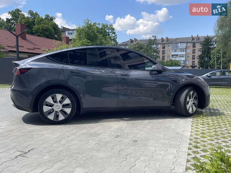 Позашляховик / Кросовер Tesla Model Y 2022 в Рівному