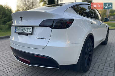 Внедорожник / Кроссовер Tesla Model Y 2022 в 