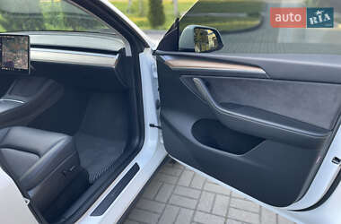 Внедорожник / Кроссовер Tesla Model Y 2022 в 