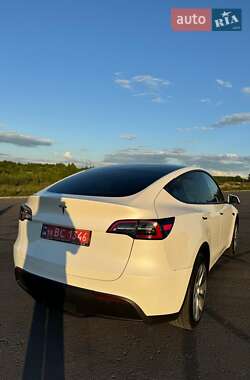 Внедорожник / Кроссовер Tesla Model Y 2022 в 