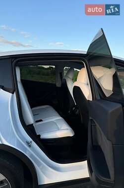 Внедорожник / Кроссовер Tesla Model Y 2022 в 