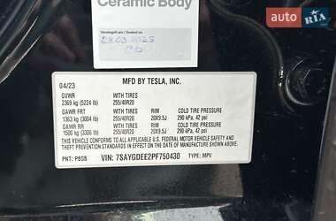 Позашляховик / Кросовер Tesla Model Y 2023 в 