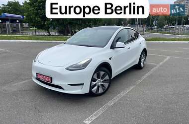 Внедорожник / Кроссовер Tesla Model Y 2023 в Киеве