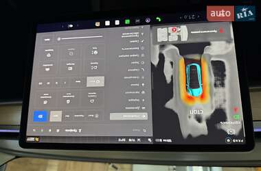 Позашляховик / Кросовер Tesla Model Y 2024 в 