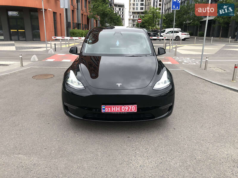 Внедорожник / Кроссовер Tesla Model Y 2022 в Киеве