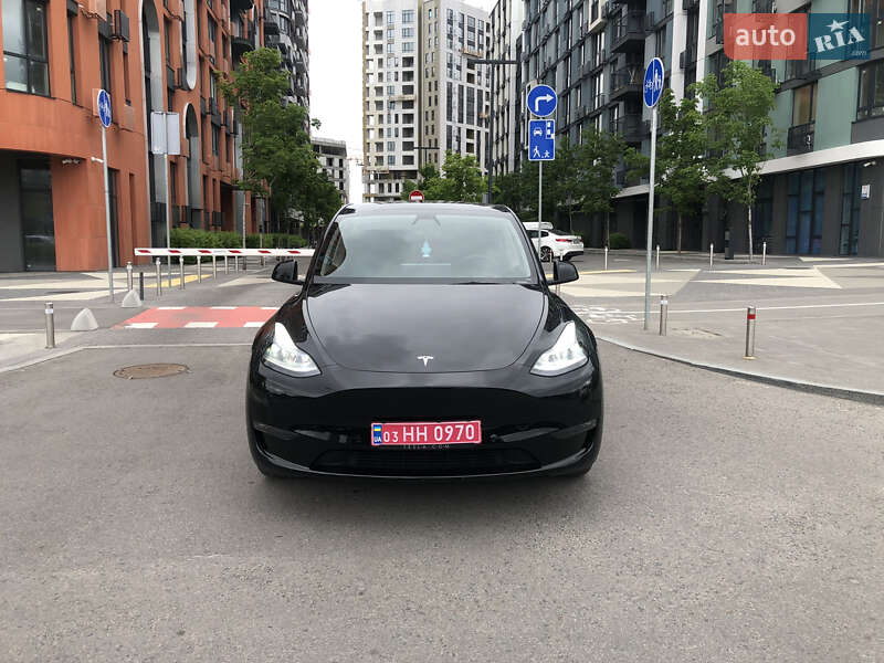 Внедорожник / Кроссовер Tesla Model Y 2022 в Киеве