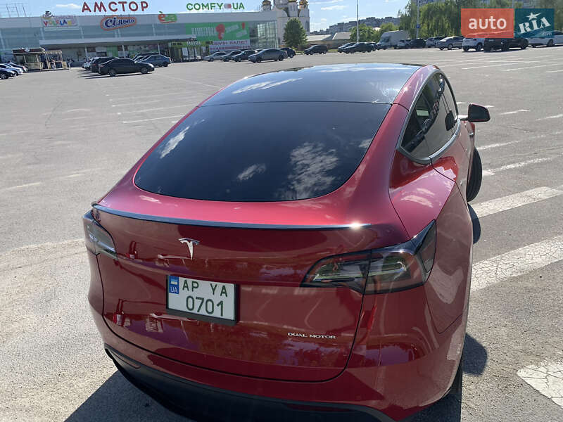 Внедорожник / Кроссовер Tesla Model Y 2021 в Запорожье